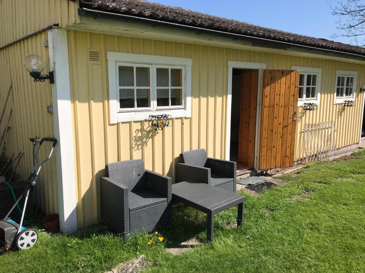 Lodge Gaeststuga I Loefsaeng Hajstorp Töreboda